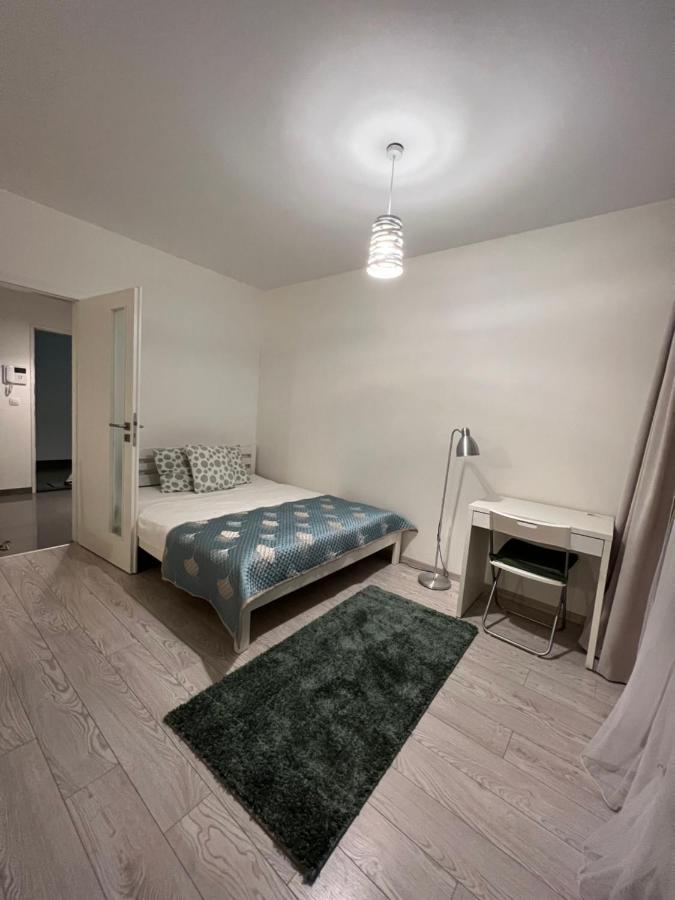 Free Parking In Garage Karolina Plazza, New Cosy With Need Apartament *