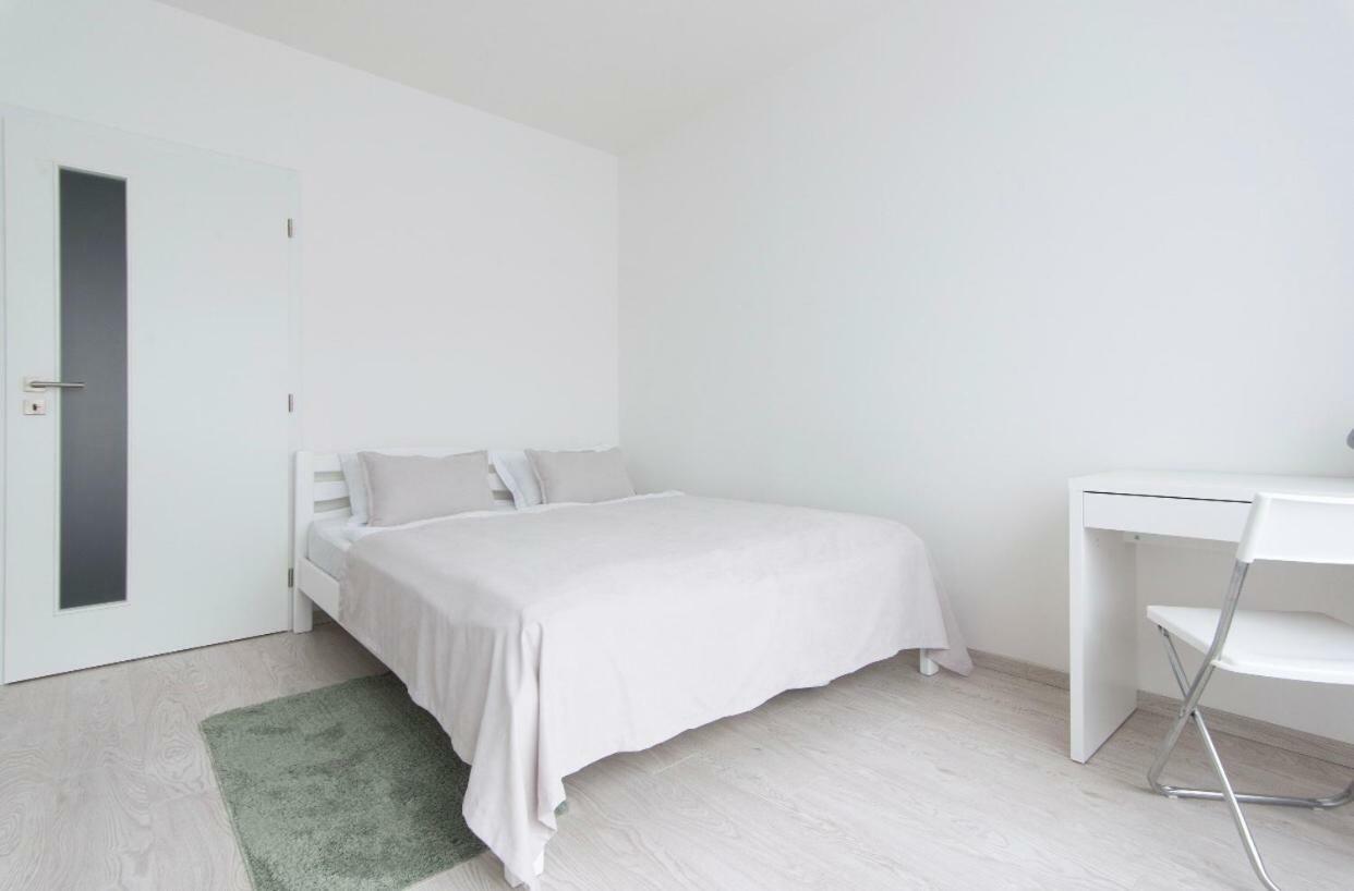 Free Parking In Garage Karolina Plazza, New Cosy With Need Apartament *